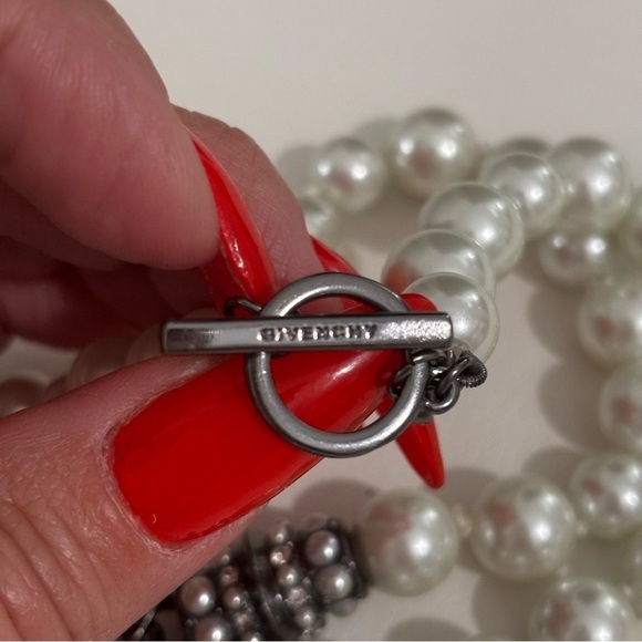 Givenchy pearl and Swarovski crystal long 40” necklace - Picture 5 of 8